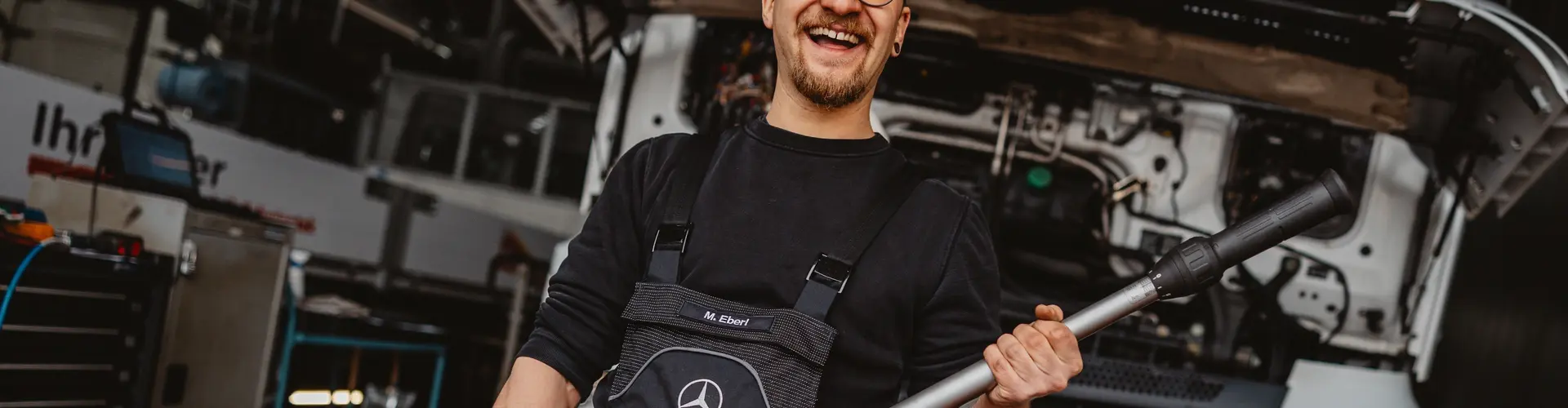 Eine Ausbildung bei Schreiner & Wöllenstein macht Spaß, bietet ein sicheres Einkommen und einen Job mit Zukunft.