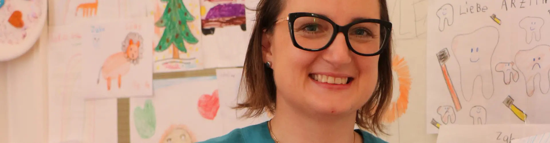 Als Dankeschön bekommen Eva Léger und ihre Kolleginnen auch mal ein selbst gemaltes Bild von den kleinen Patienten.