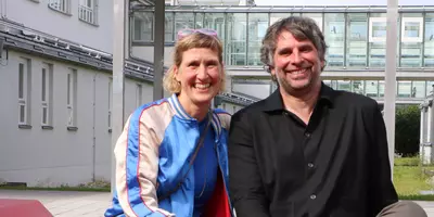 Kreativität und Engagement – das erwarten die Professoren Veronika Kammerer und Stephan Rauch von den angehenden Architekturstudenten in Landshut.