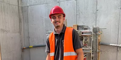Julien (21) hat die Ausbildung zum Beton- und Stahlbetonbauer bei Wadle Bau abgeschlossen.