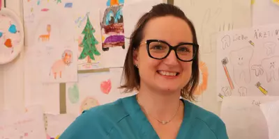 Als Dankeschön bekommen Eva Léger und ihre Kolleginnen auch mal ein selbst gemaltes Bild von den kleinen Patienten.
