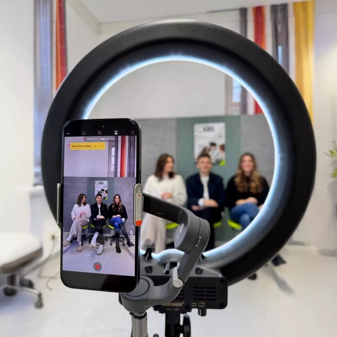 Praxisnahe Projekte machen die Schüler an der EBS in Straubing fit für den Berufseinstieg. Foto: EBS Straubing Praxisnahe Projekte machen die Schüler an der EBS in Straubing fit für den Berufseinstieg. Foto: EBS Straubing